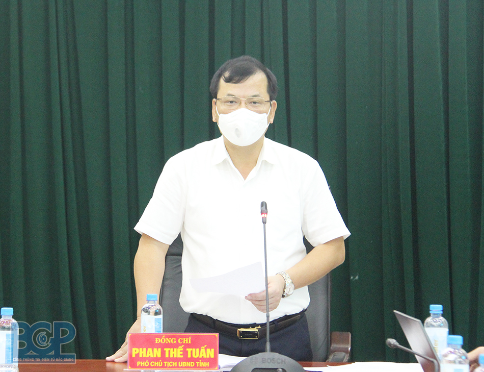 Lãnh đạo tỉnh Bắc Giang: Tháo gỡ khó khăn cho doanh nghiệp khôi phục lại hoạt động sản xuất kinh...
