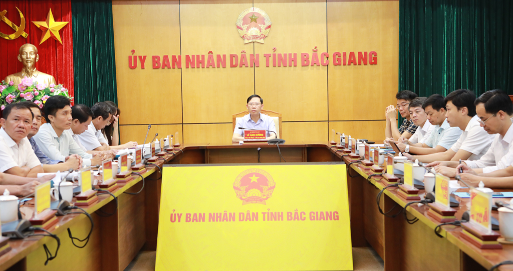 Thủ tướng Chính phủ làm việc với doanh nghiệp Nhà nước về thúc đẩy sản xuất kinh doanh và đầu tư...|https://doanhnghiep.bacgiang.gov.vn/chi-tiet-tin-tuc/-/asset_publisher/xvhKq8xN5Qb2/content/thu-tuong-chinh-phu-lam-viec-voi-doanh-nghiep-nha-nuoc-ve-thuc-ay-san-xuat-kinh-doanh-va-au-tu-phat-trien/20181